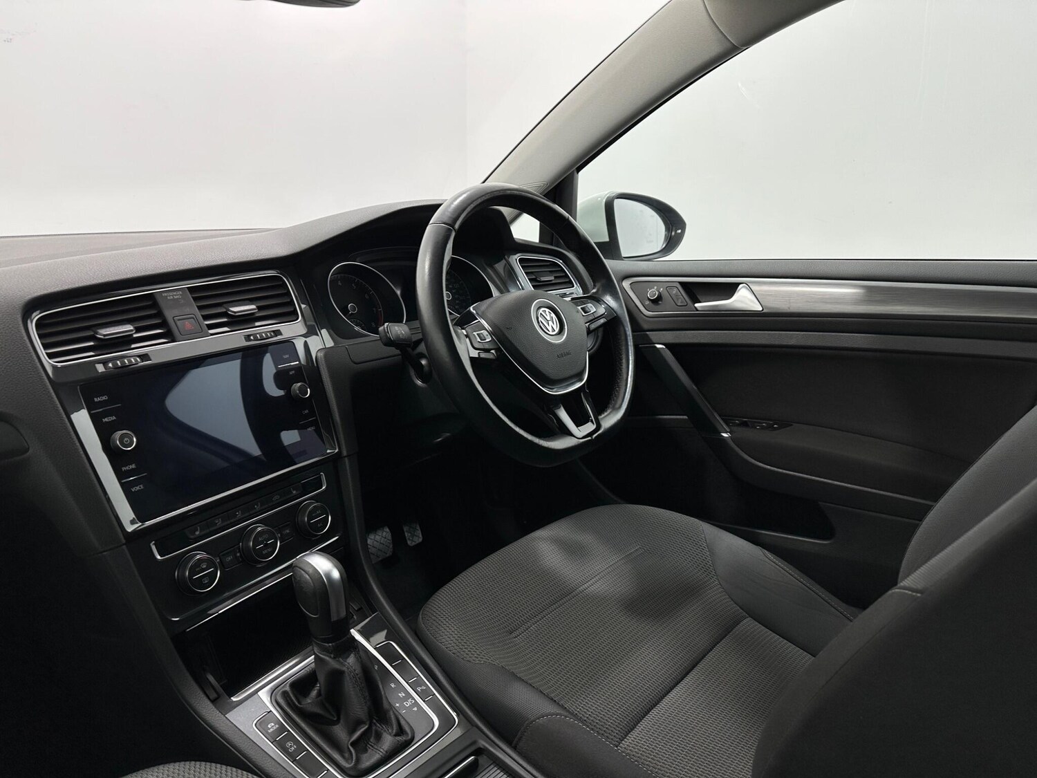 Used Volkswagen Golf 2020 for sale - 77400540: Photo 30