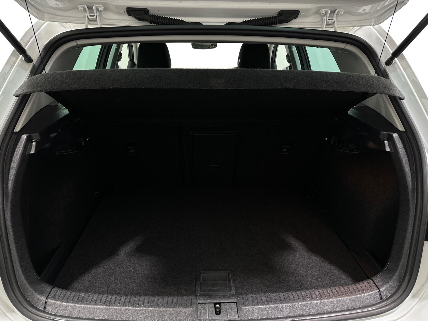 Used Volkswagen Golf 2020 for sale - 77400540: Photo 46