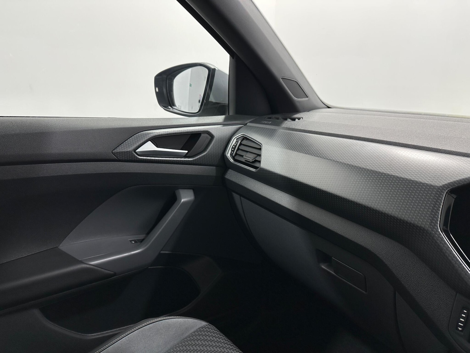 Used Volkswagen T-Cross 2020 for sale - 77426156: Photo 25