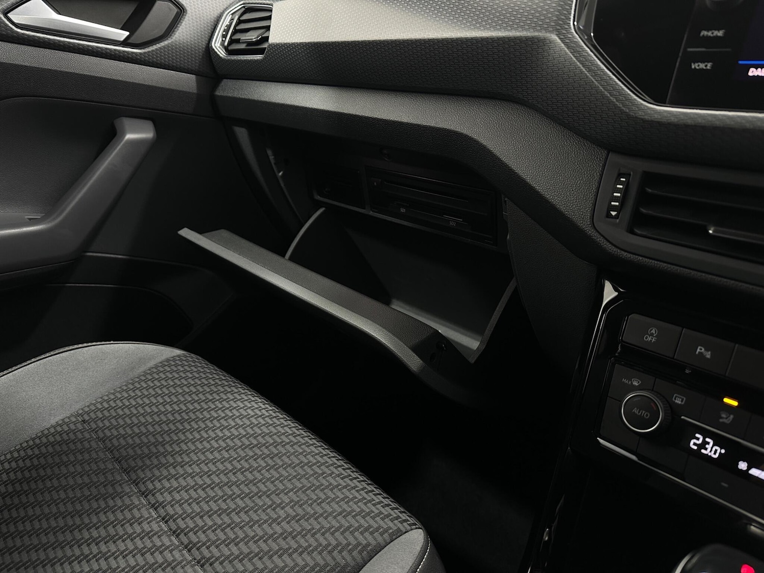 Used Volkswagen T-Cross 2020 for sale - 77426156: Photo 26