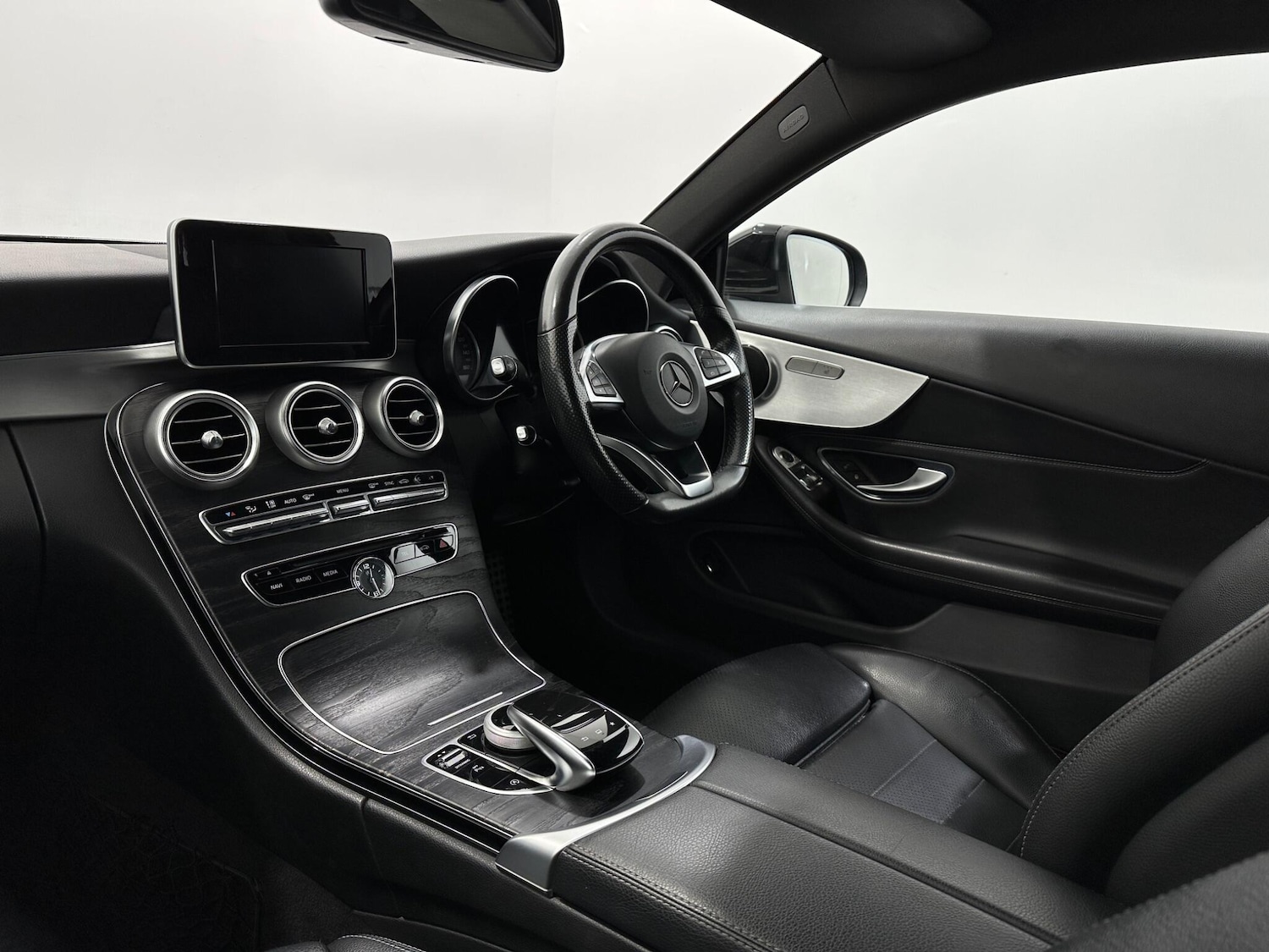 Used Mercedes-Benz C Class 2016 for sale - 78156962: Photo 32