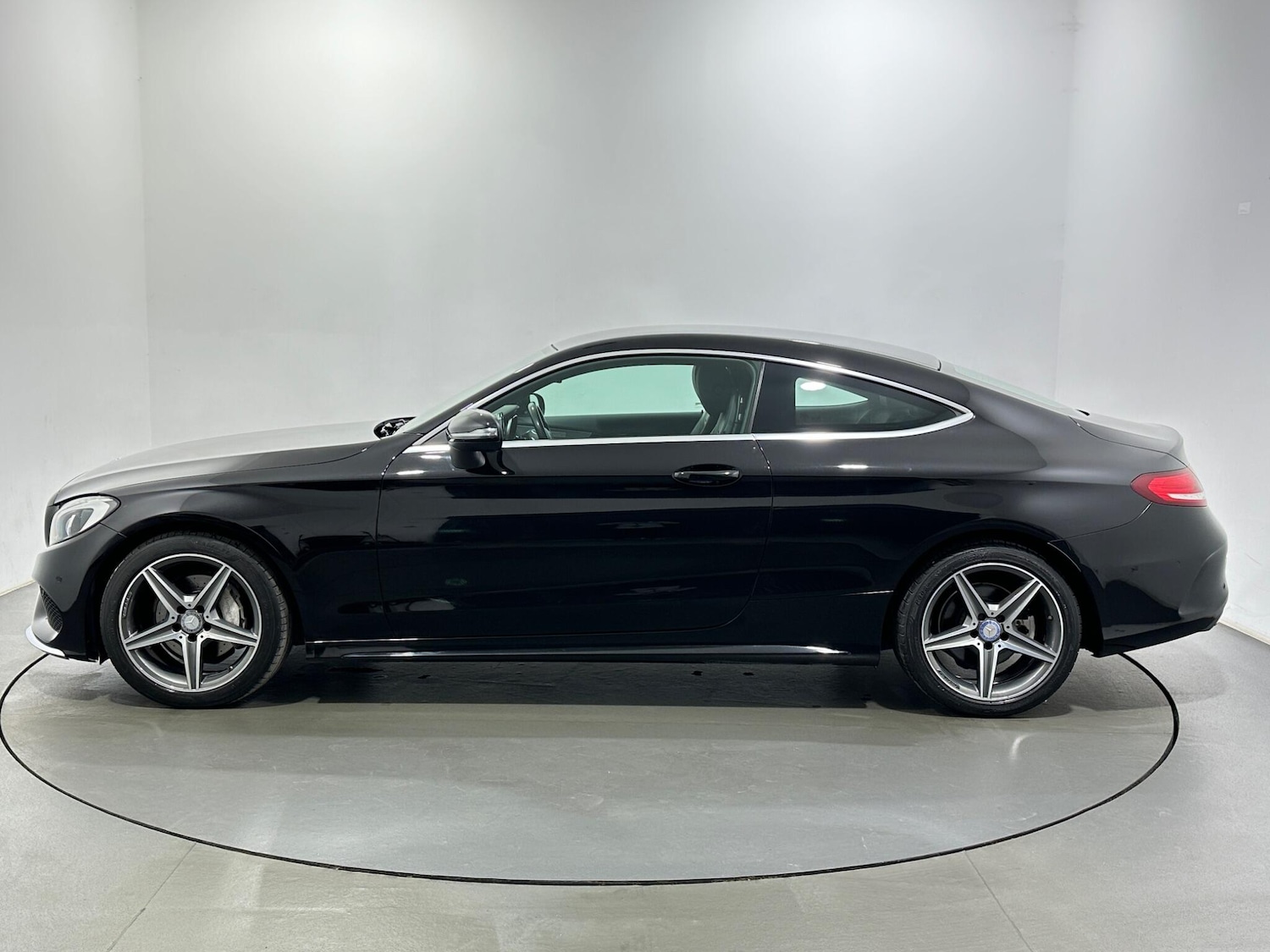 Used Mercedes-Benz C Class 2016 for sale - 78156962: Photo 5