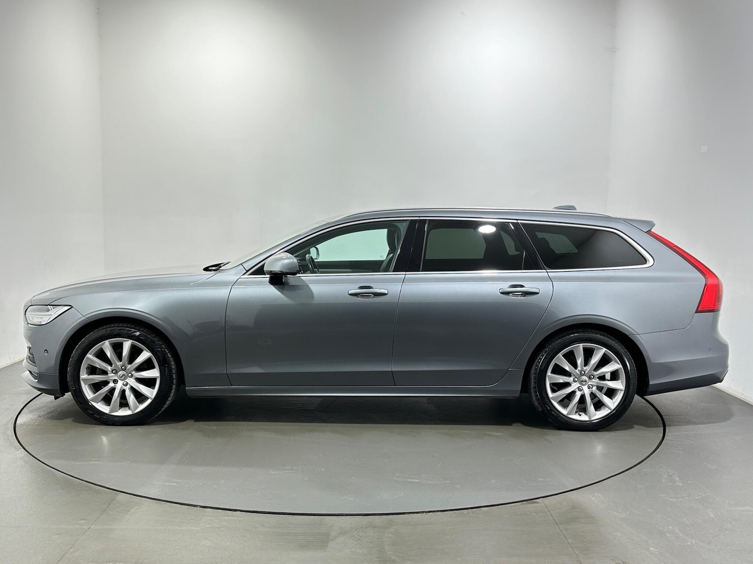 Used Volvo V90 for sale - 78057985: Photo 5