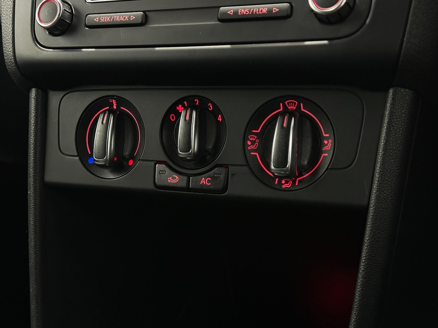 Used Volkswagen Polo for sale - 77084370: Photo 18