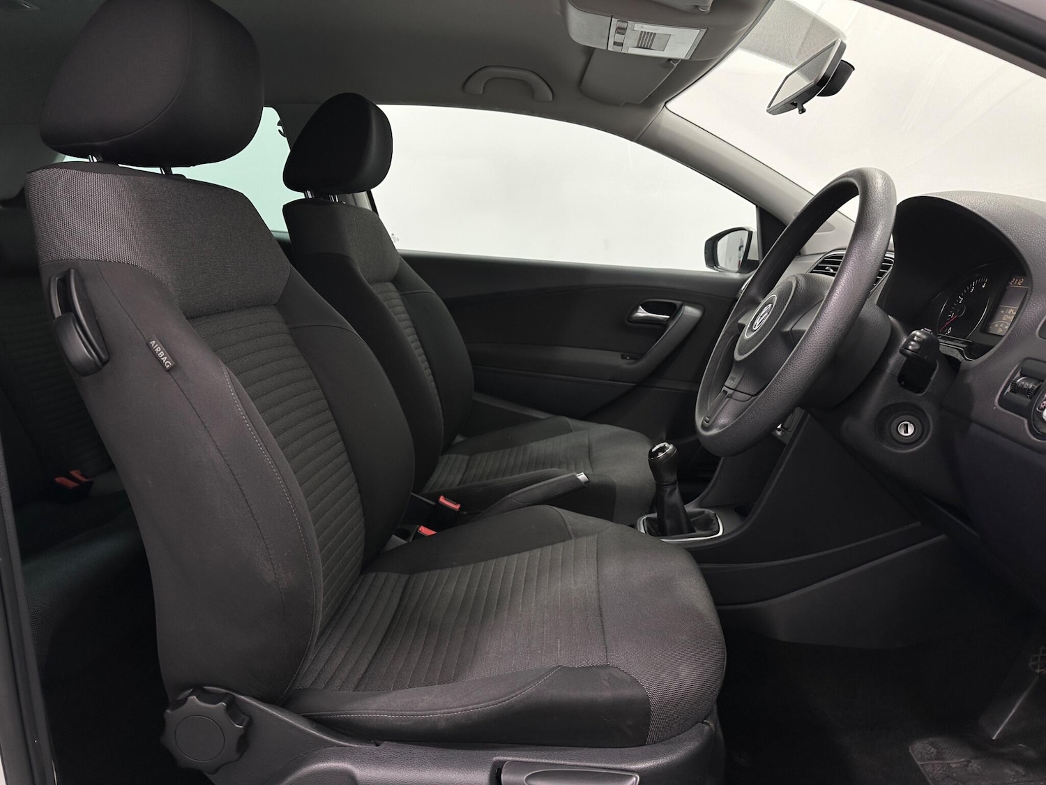 Used Volkswagen Polo for sale - 77084370: Photo 25