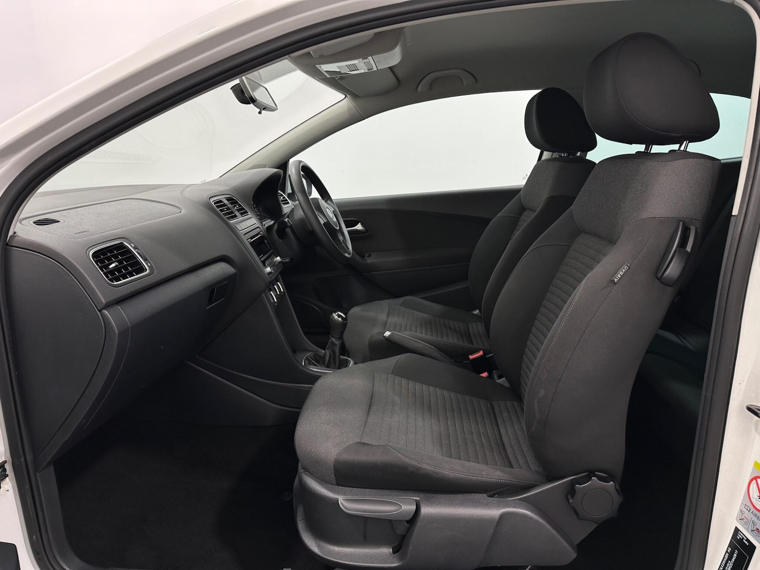 Used Volkswagen Polo for sale - 77084370: Photo 29