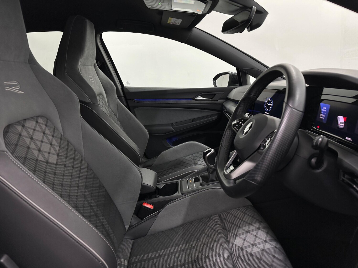 Used Volkswagen Golf 2022 for sale - 77940206: Photo 32