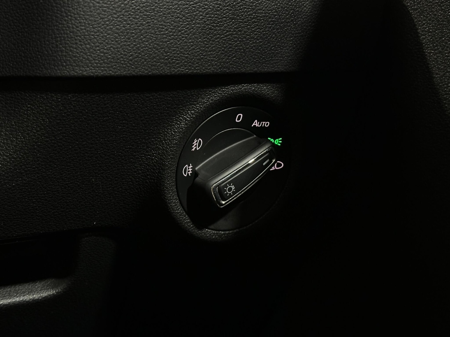 Used Skoda Karoq for sale - 78220149: Photo 17