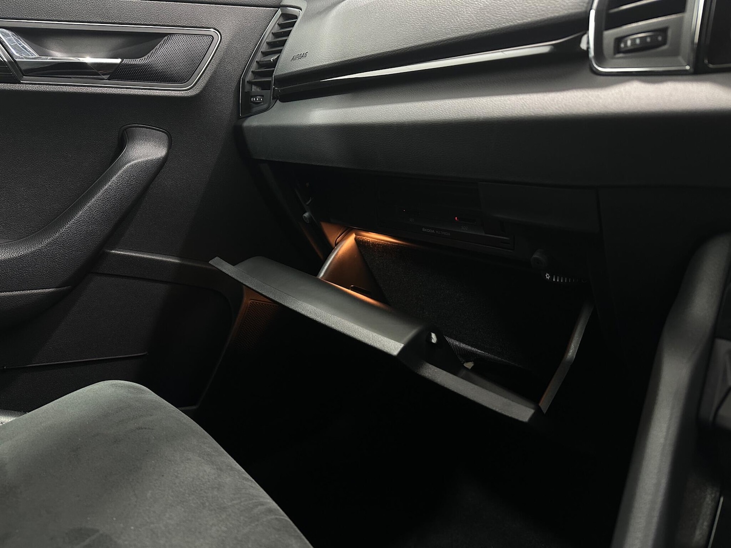 Used Skoda Karoq for sale - 78220149: Photo 29