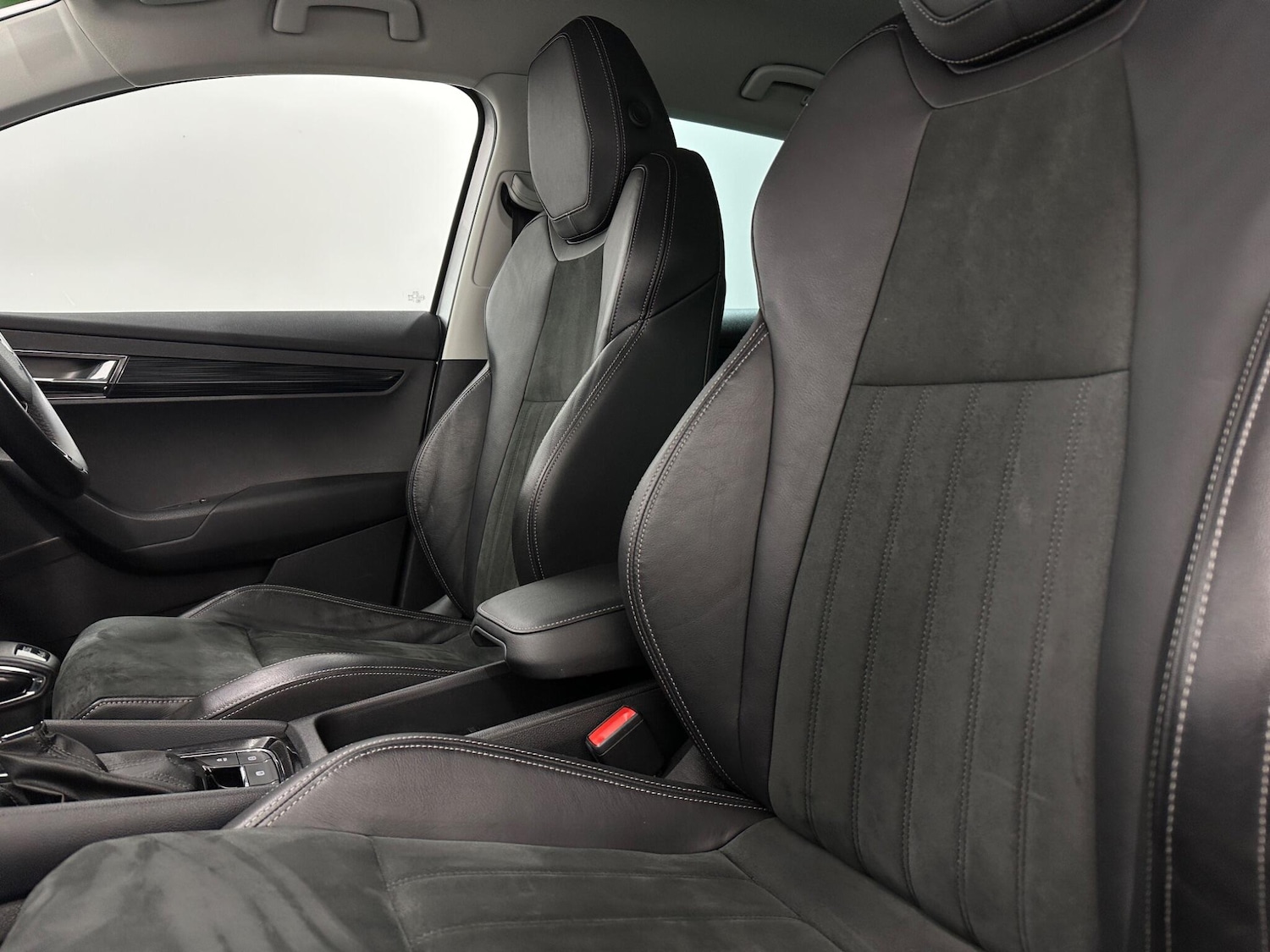 Used Skoda Karoq for sale - 78220149: Photo 37