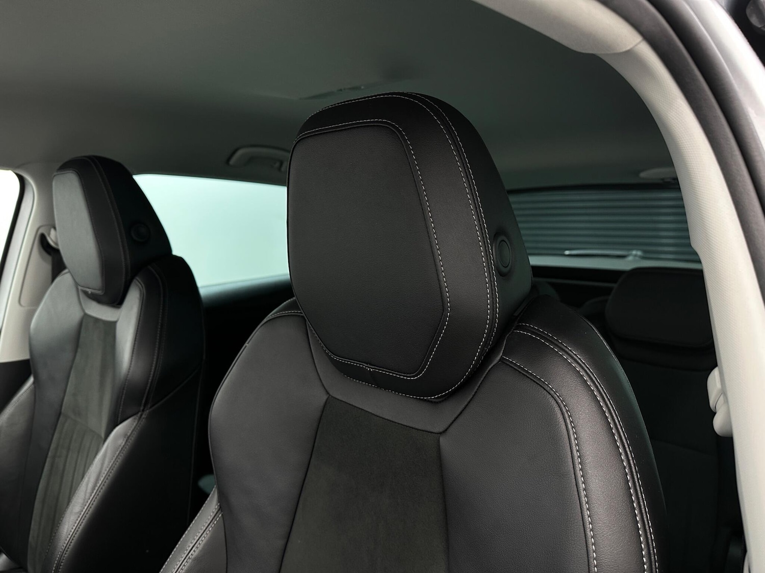 Used Skoda Karoq for sale - 78220149: Photo 38