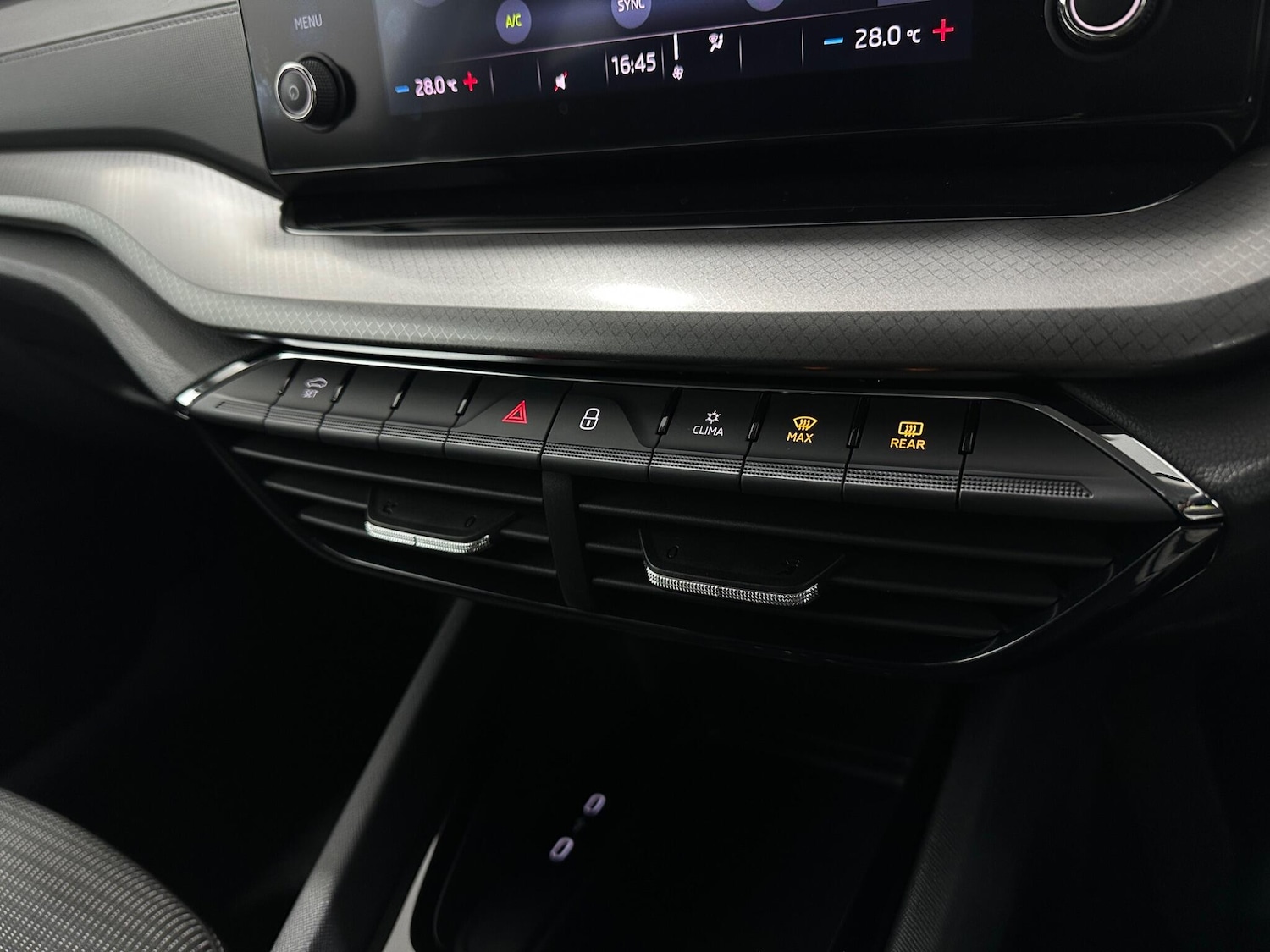 Used Skoda Octavia 2020 for sale - 77305270: Photo 21