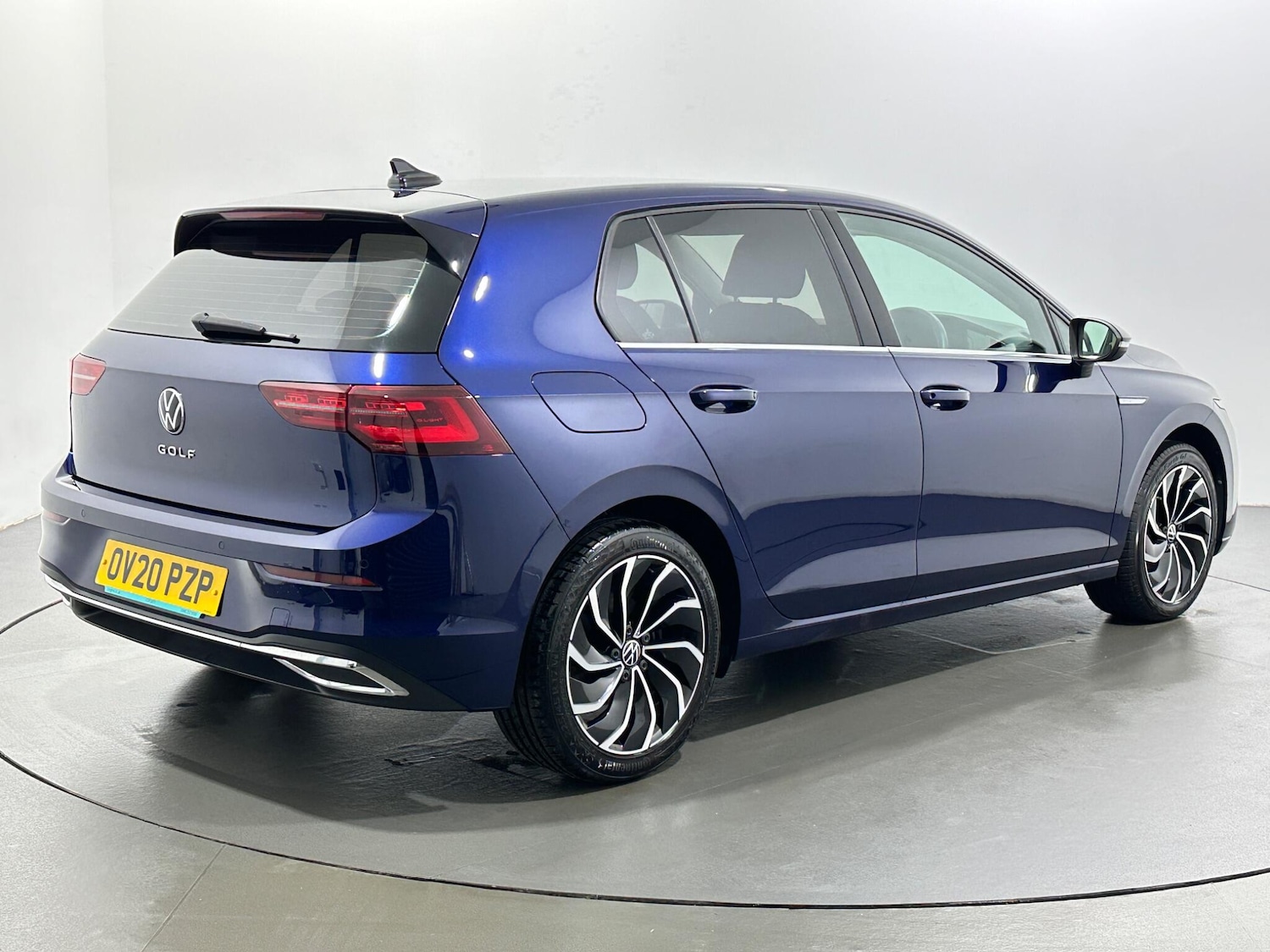 Used Volkswagen Golf 2020 for sale - 77290468: Photo 8