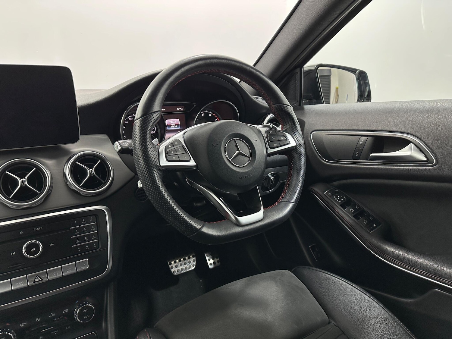 Used Mercedes-Benz GLA 2019 for sale - 77940096: Photo 11