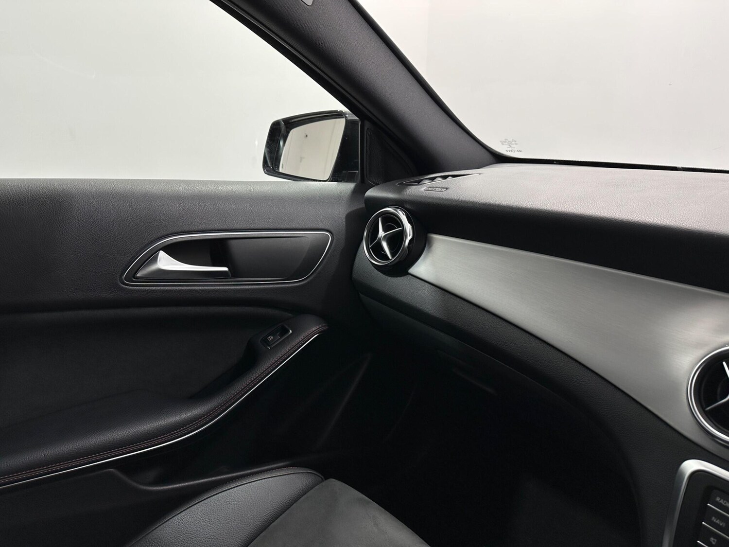 Used Mercedes-Benz GLA 2019 for sale - 77940096: Photo 28