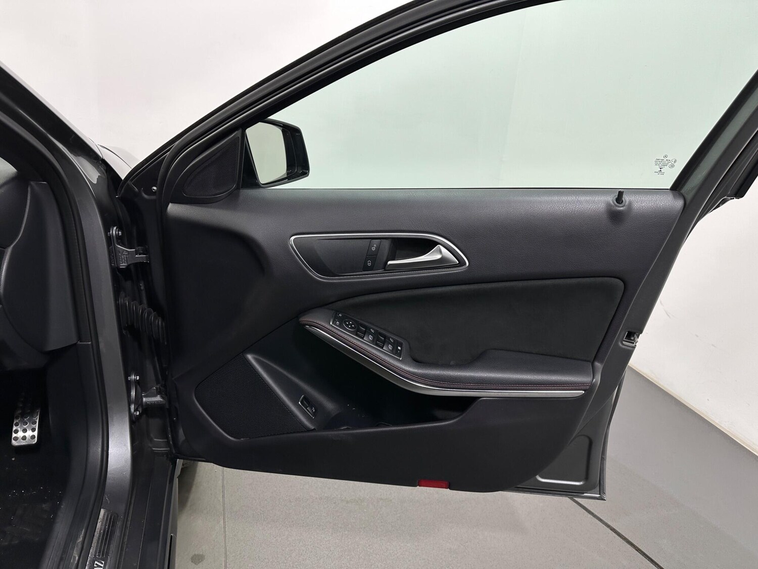 Used Mercedes-Benz GLA 2019 for sale - 77940096: Photo 35