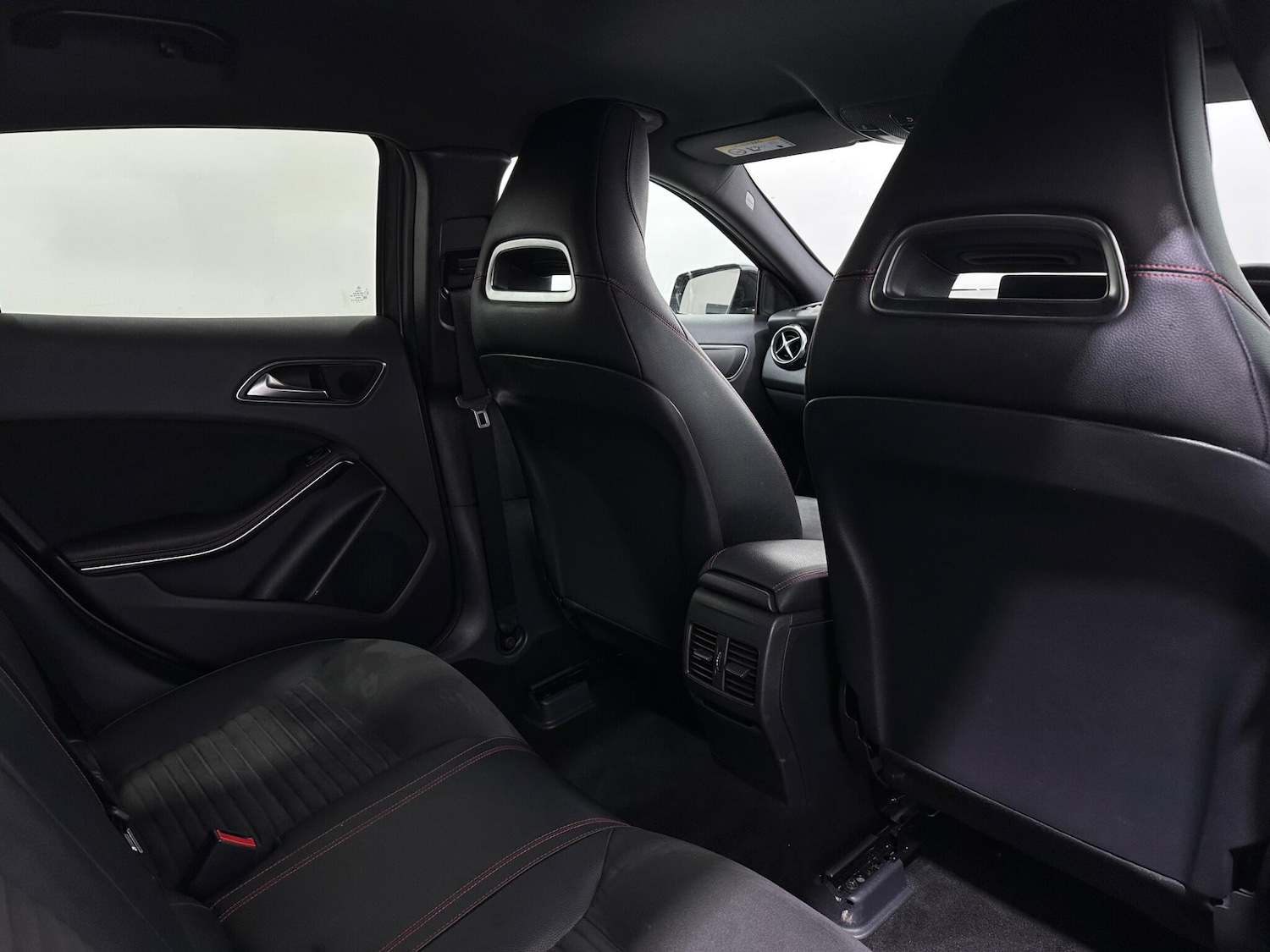 Used Mercedes-Benz GLA 2019 for sale - 77940096: Photo 42