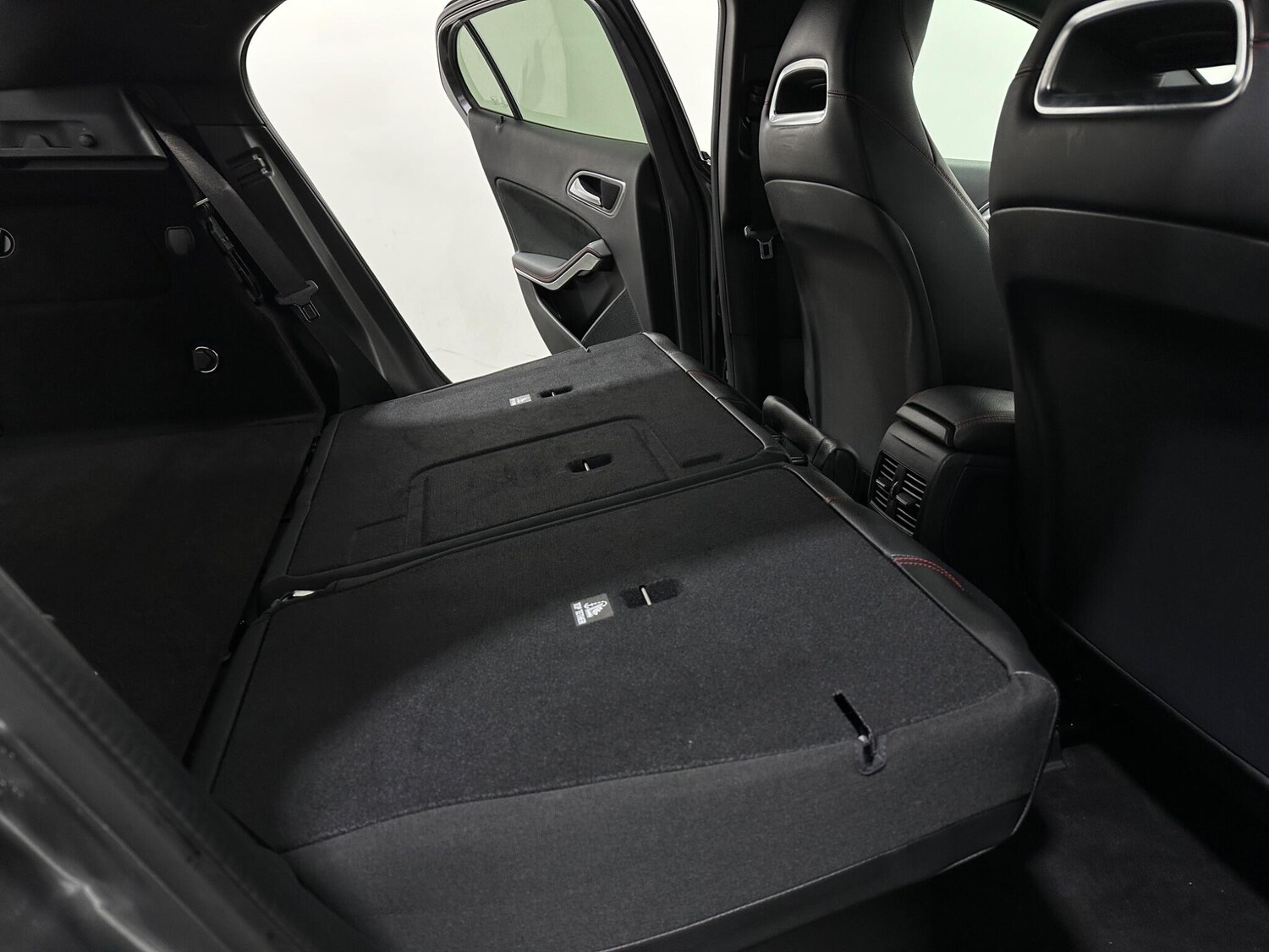 Used Mercedes-Benz GLA 2019 for sale - 77940096: Photo 47