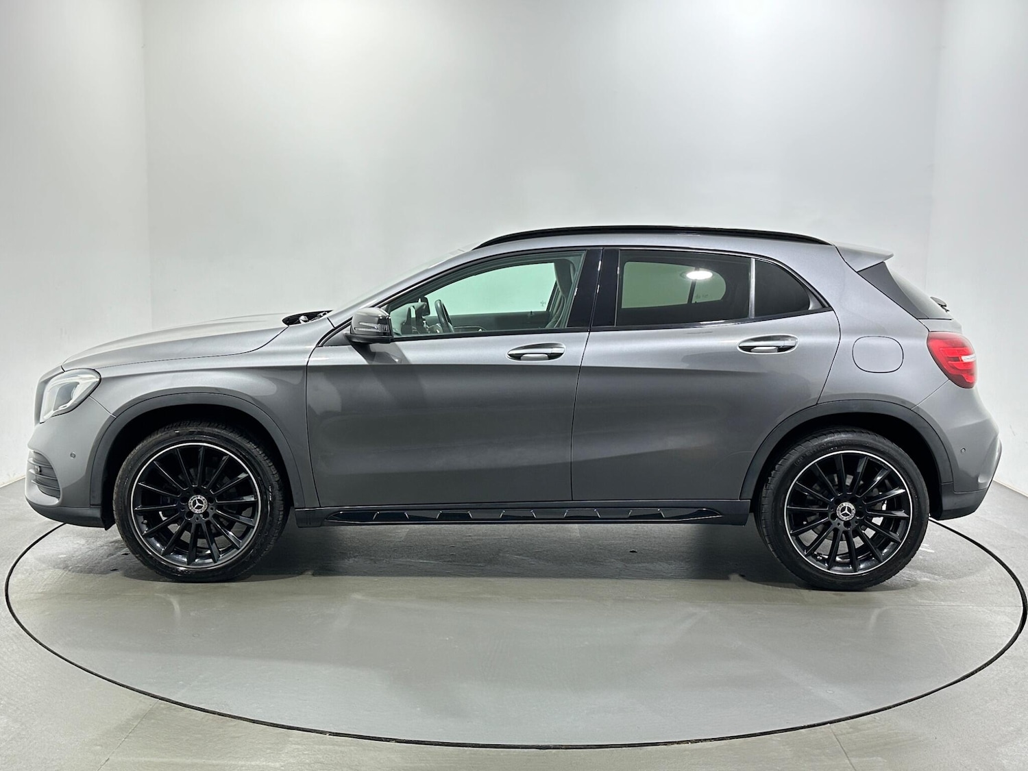 Used Mercedes-Benz GLA 2019 for sale - 77940096: Photo 5