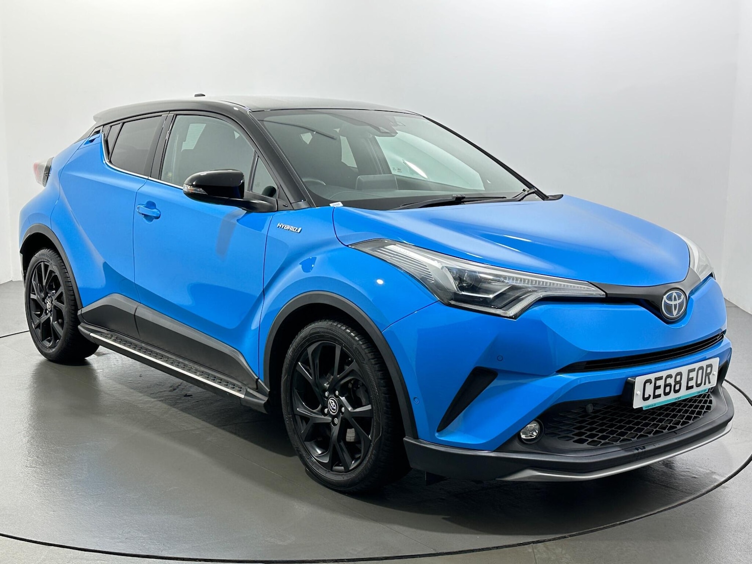 Used Toyota C-HR for sale - 77174912: Photo 1
