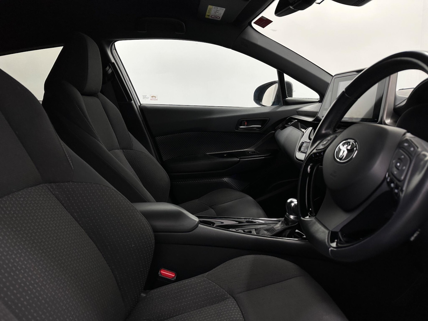 Used Toyota C-HR for sale - 77174912: Photo 29