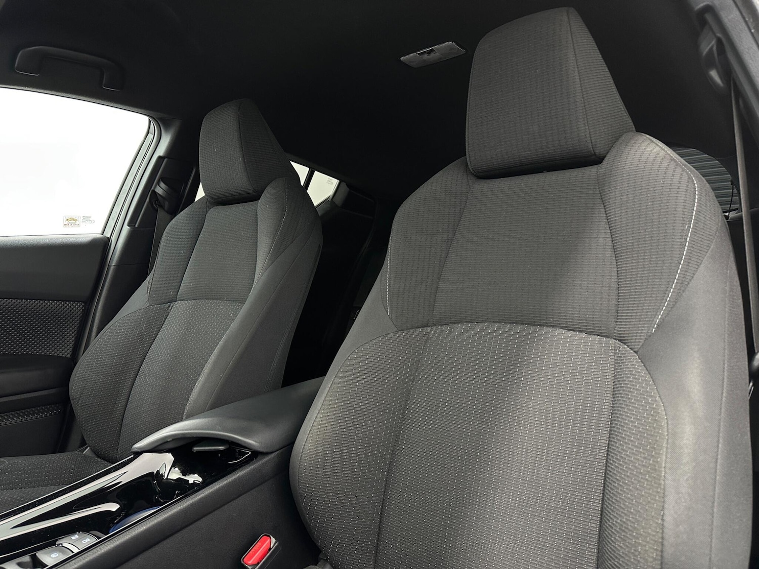 Used Toyota C-HR for sale - 77174912: Photo 33