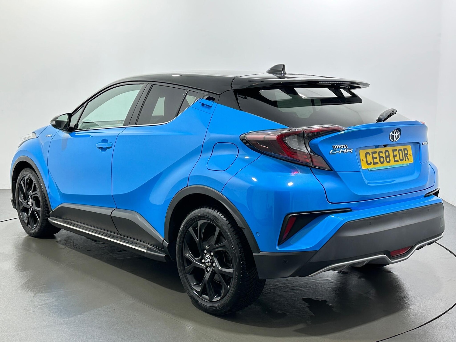 Used Toyota C-HR for sale - 77174912: Photo 6