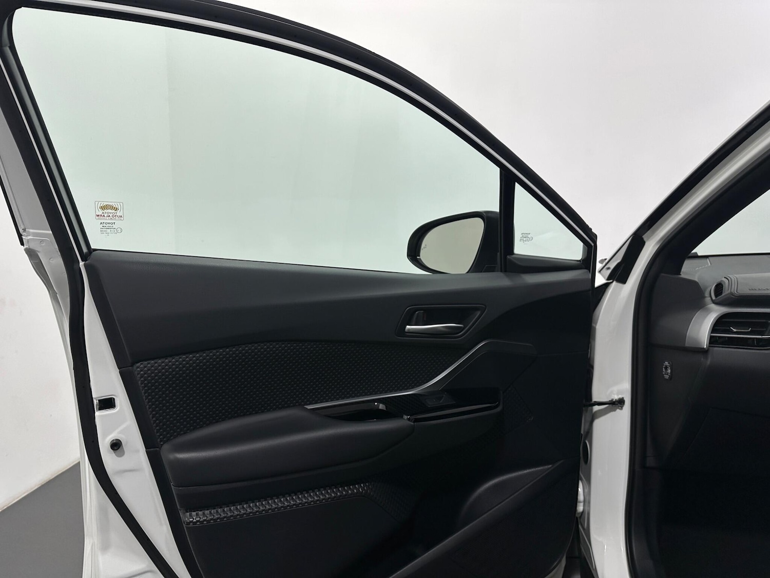 Used Toyota C-HR 2021 for sale - 77156585: Photo 37