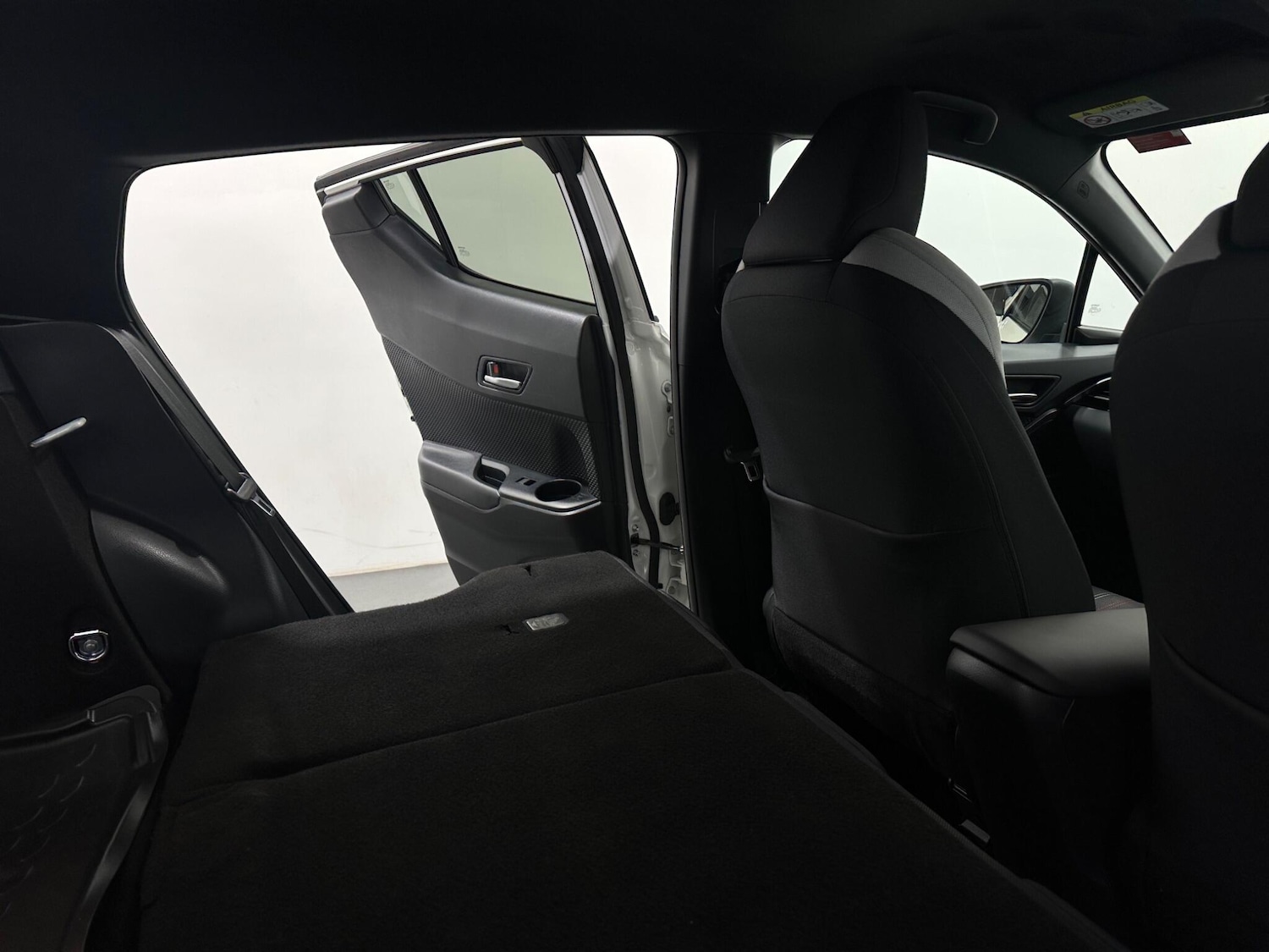 Used Toyota C-HR 2021 for sale - 77156585: Photo 46