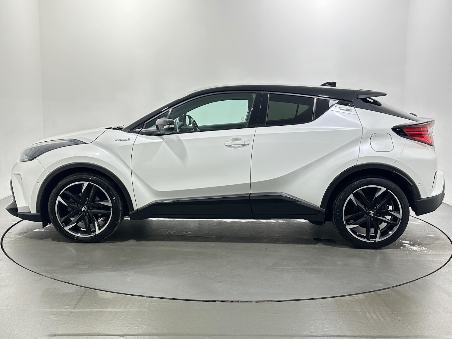 Used Toyota C-HR 2021 for sale - 77156585: Photo 5