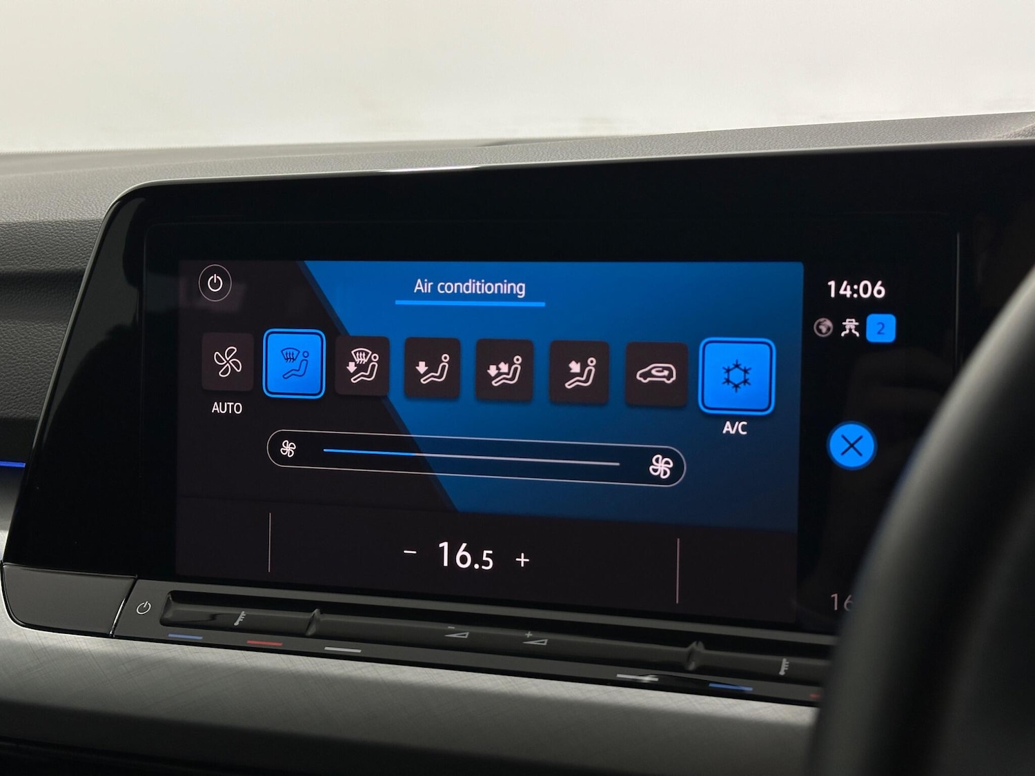 Used Volkswagen Golf 2021 for sale - 76878670: Photo 23