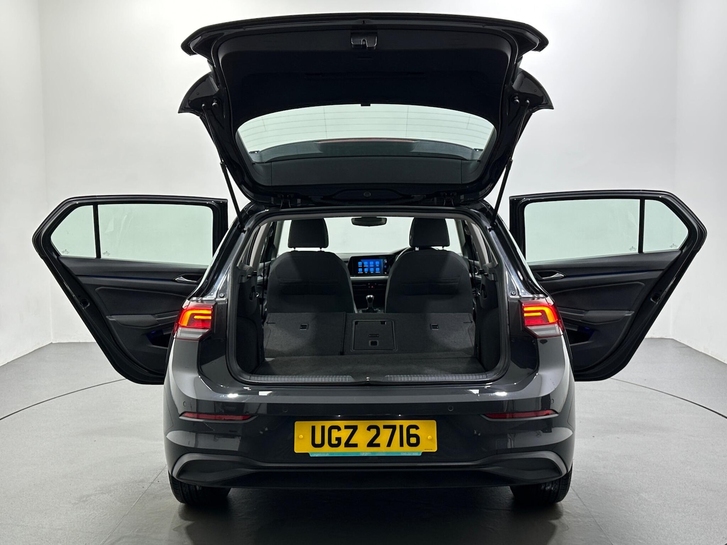 Used Volkswagen Golf 2021 for sale - 76878670: Photo 39