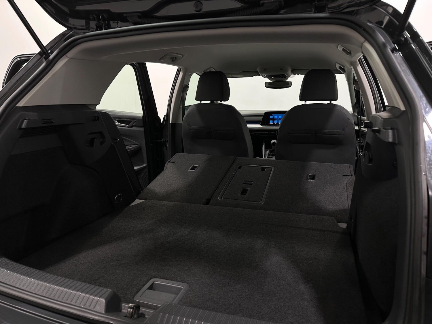 Used Volkswagen Golf 2021 for sale - 76878670: Photo 40