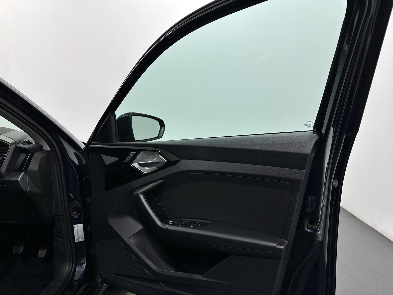 Used Audi A1 for sale - 77612683: Photo 32