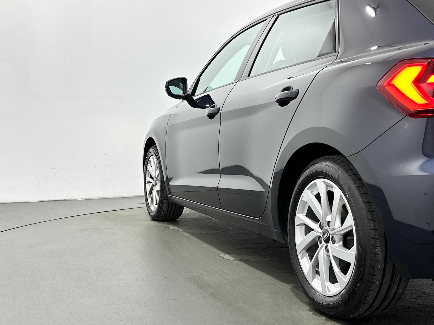 Used Audi A1 for sale - 77612683: Photo 47