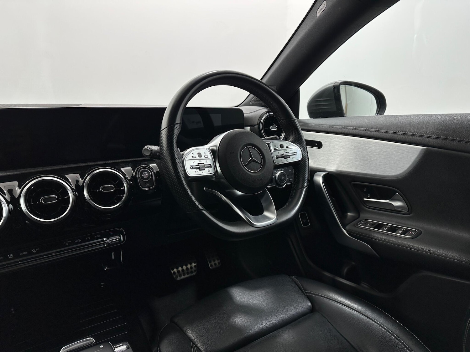 Used Mercedes-Benz CLA for sale - 77021209: Photo 11