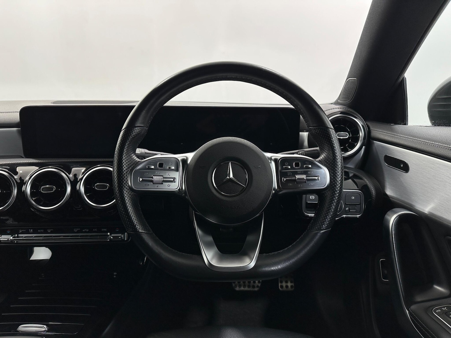 Used Mercedes-Benz CLA for sale - 77021209: Photo 12