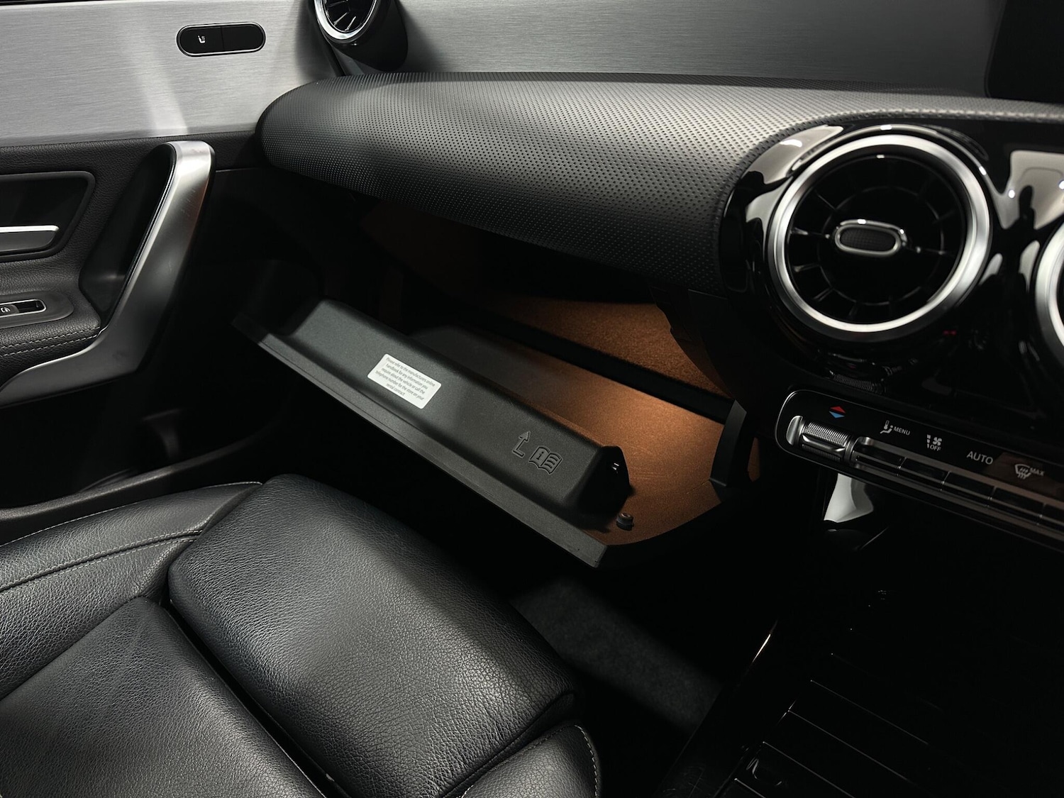 Used Mercedes-Benz CLA for sale - 77021209: Photo 29