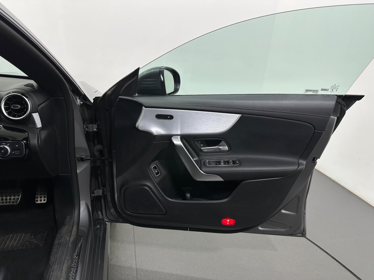 Used Mercedes-Benz CLA for sale - 77021209: Photo 35