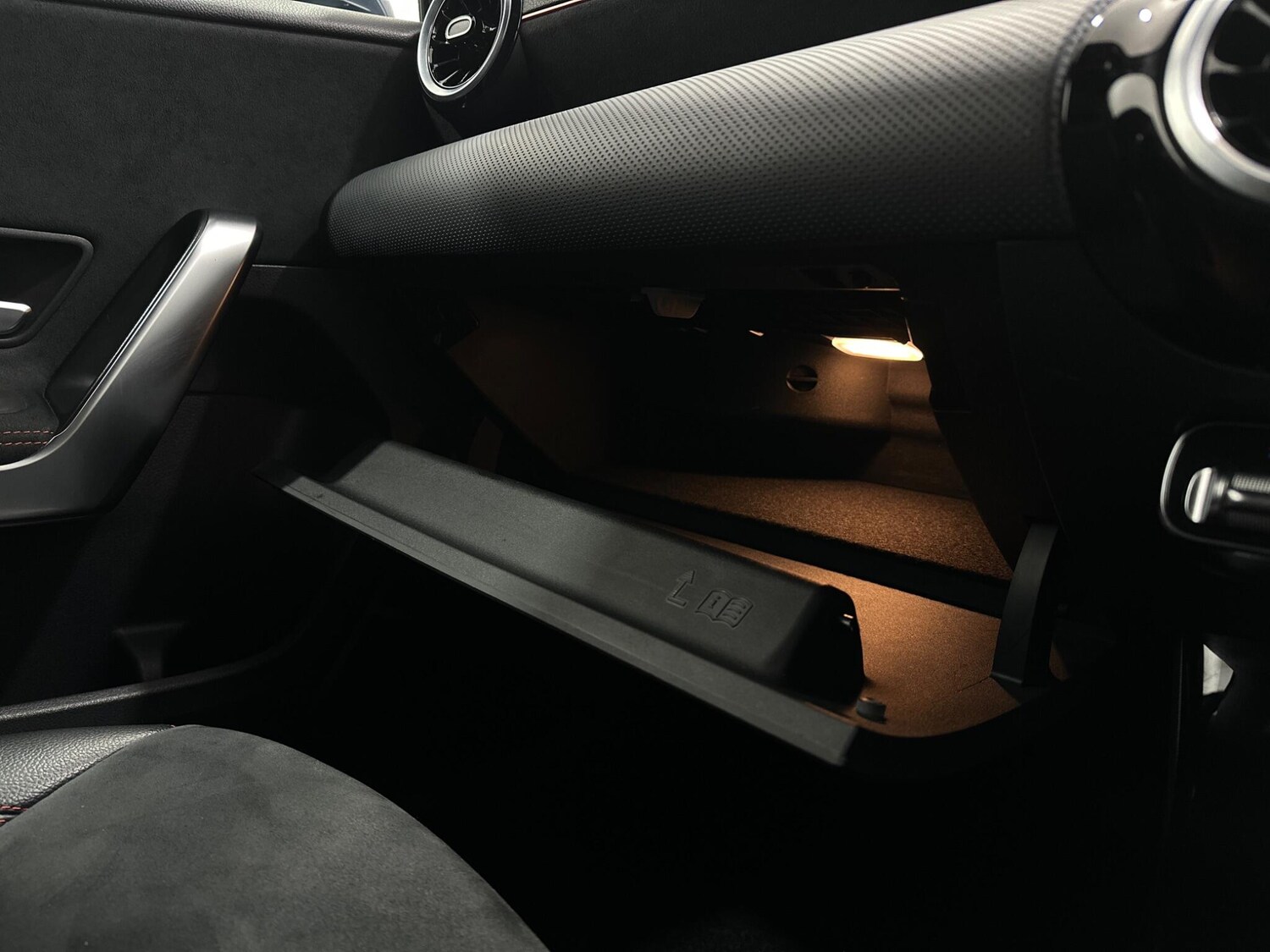 Used Mercedes-Benz A-Class for sale - 77484080: Photo 27