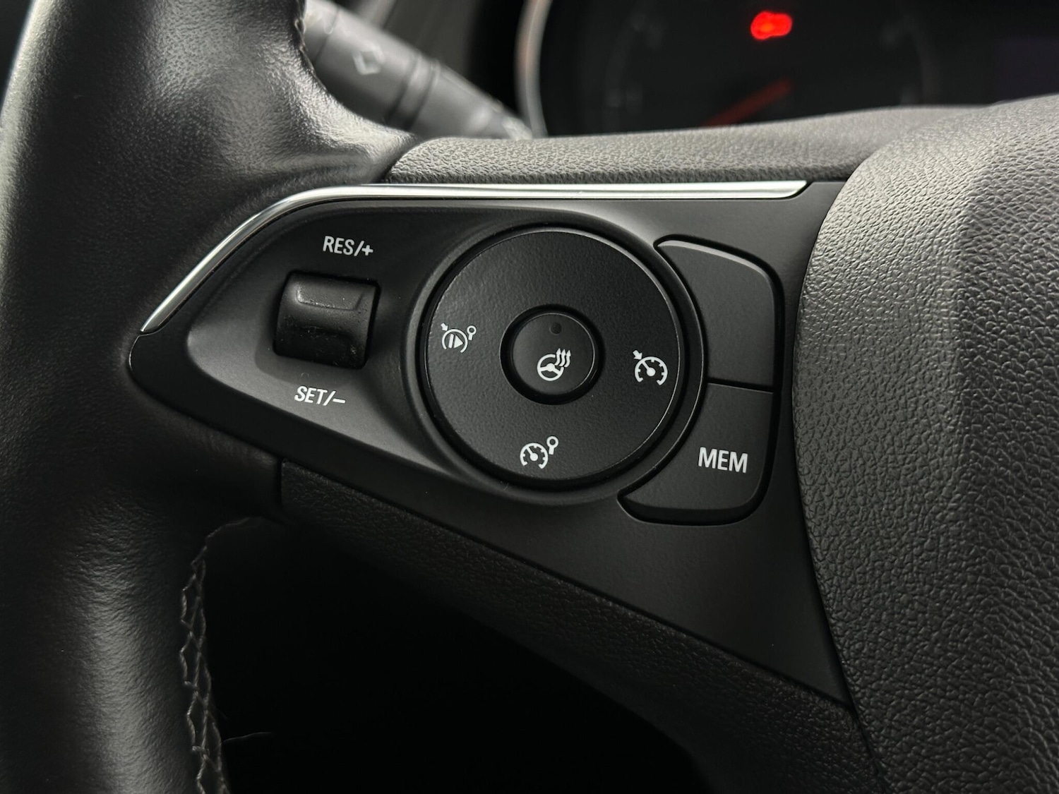 Used Vauxhall Grandland X 2018 for sale - 76878887: Photo 13