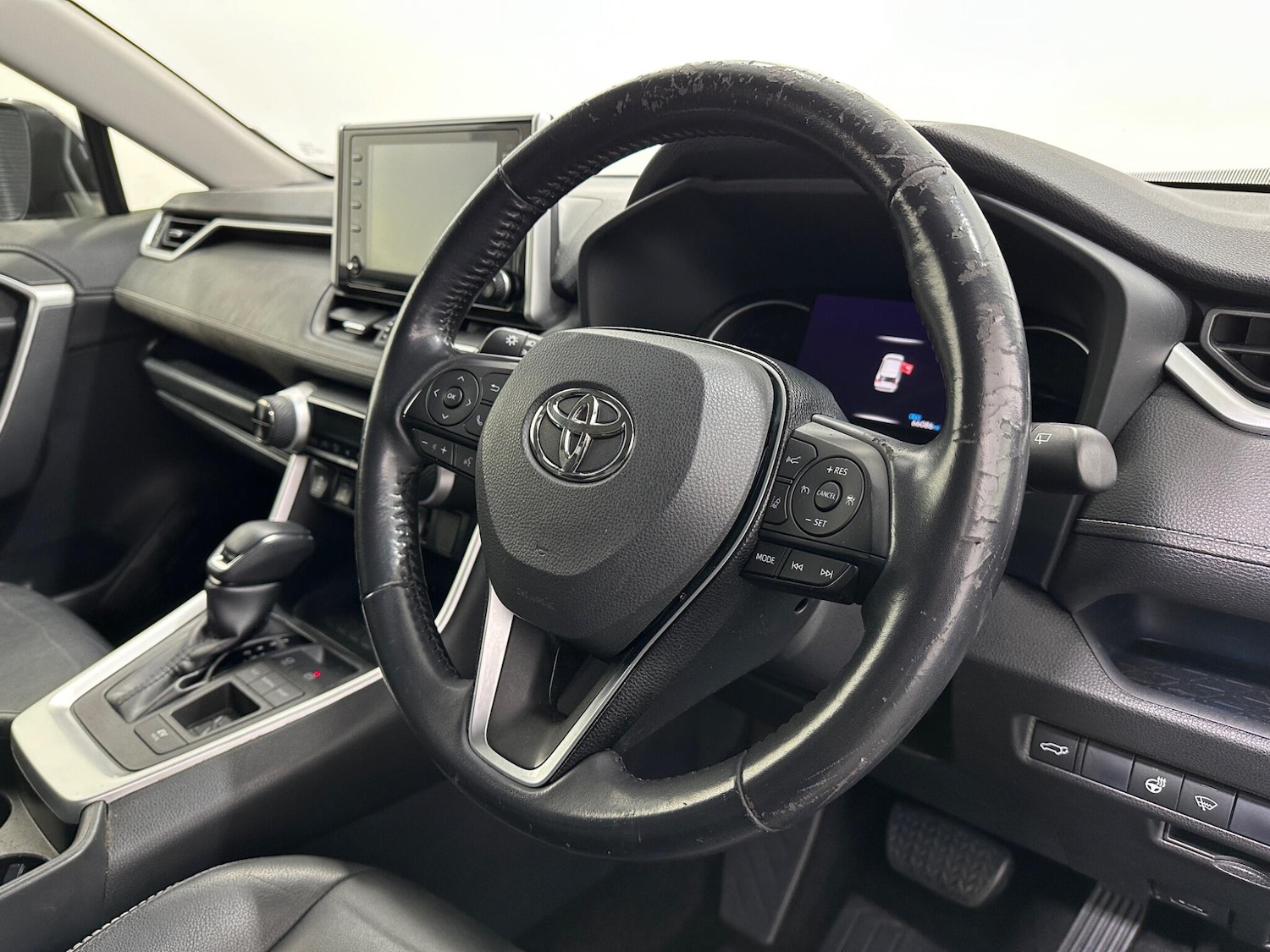 Used Toyota RAV4 2019 for sale - 76878589: Photo 10