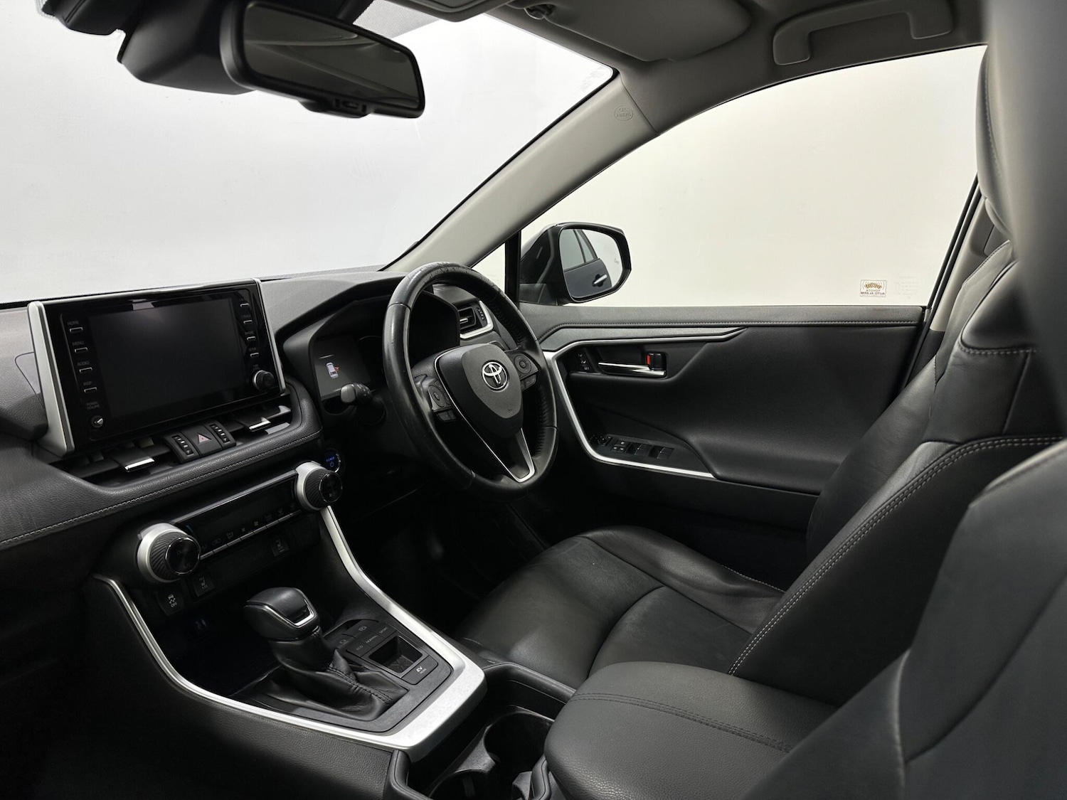 Used Toyota RAV4 2019 for sale - 76878589: Photo 27