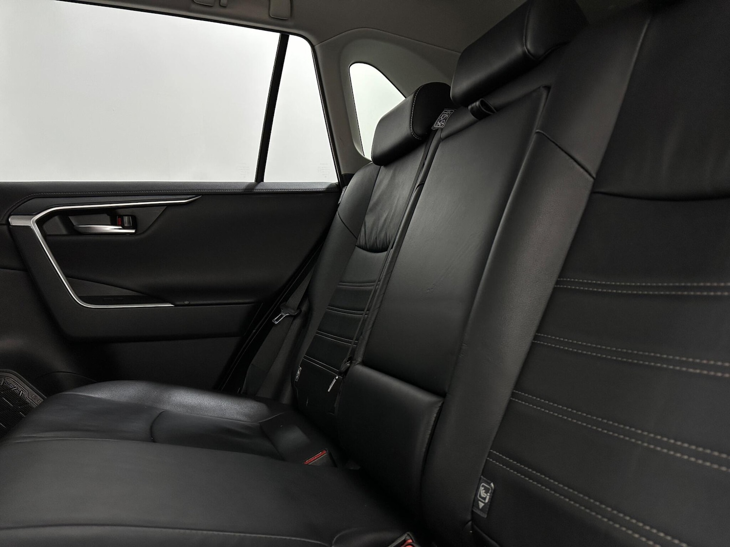 Used Toyota RAV4 2019 for sale - 76878589: Photo 37