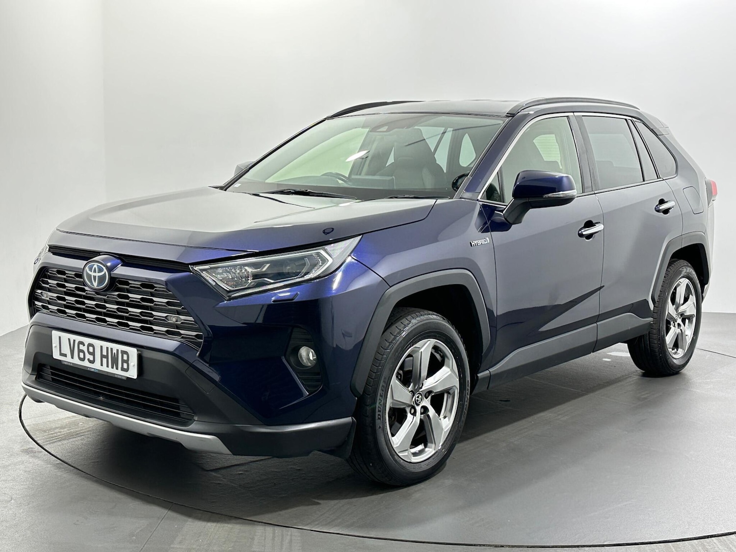 Used Toyota RAV4 2019 for sale - 76878589: Photo 4