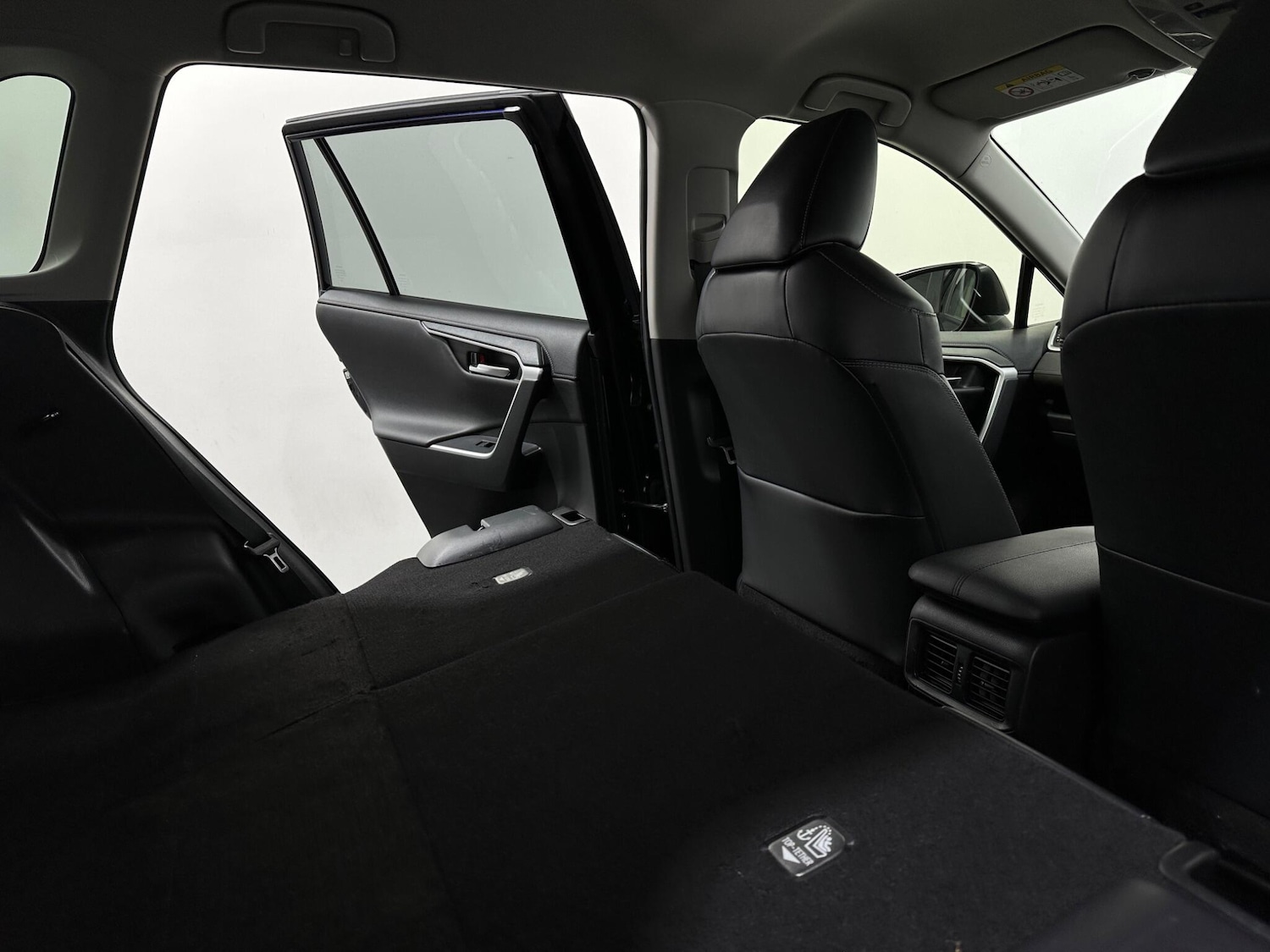 Used Toyota RAV4 2019 for sale - 76878589: Photo 45