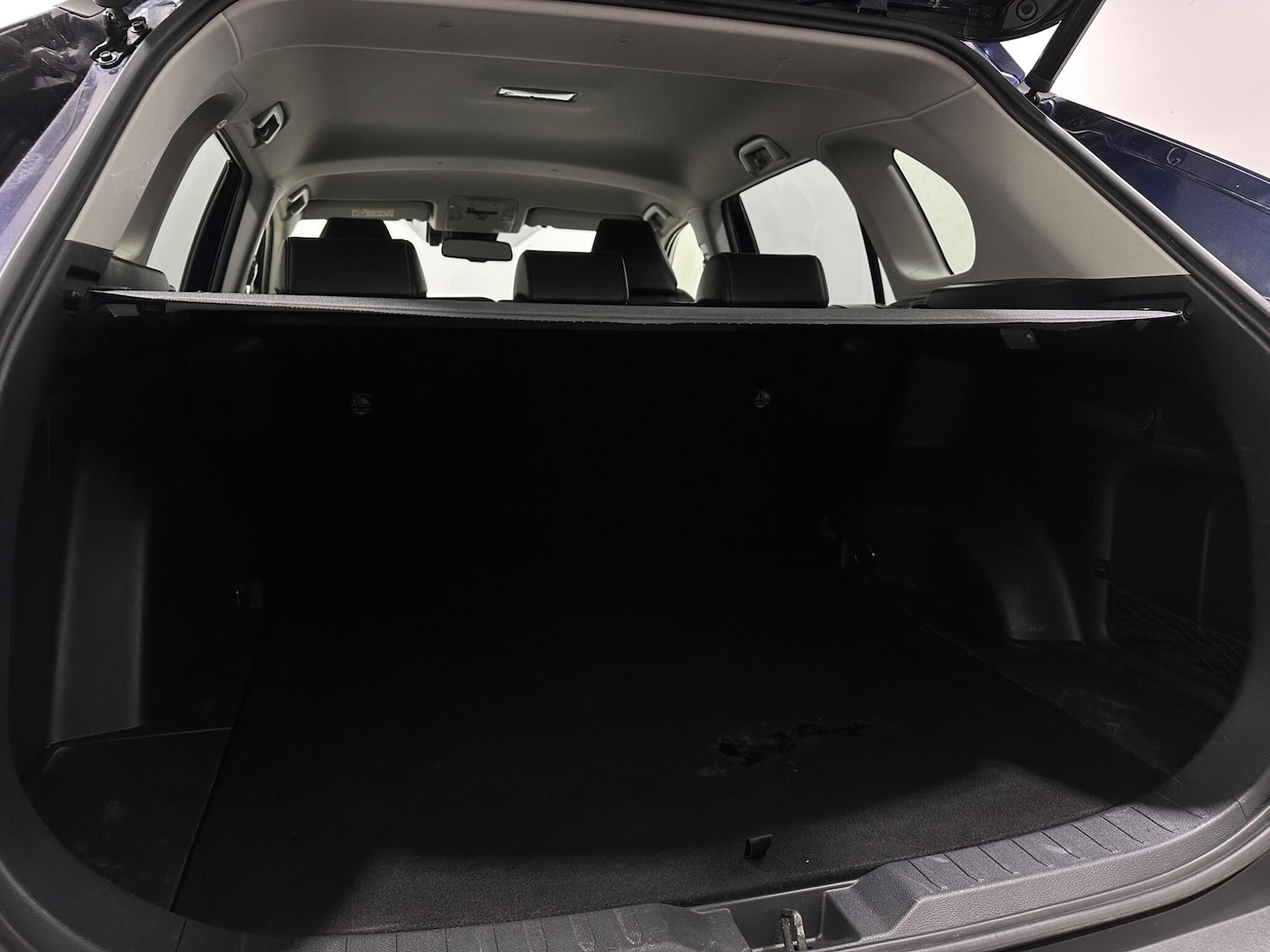 Used Toyota RAV4 2019 for sale - 76878589: Photo 46