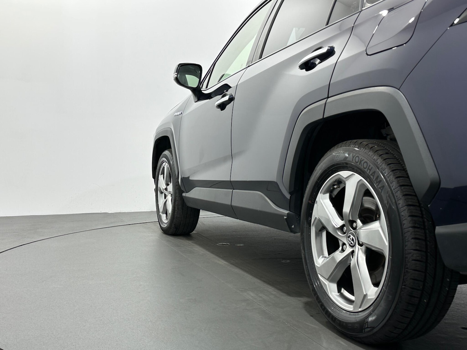 Used Toyota RAV4 2019 for sale - 76878589: Photo 47