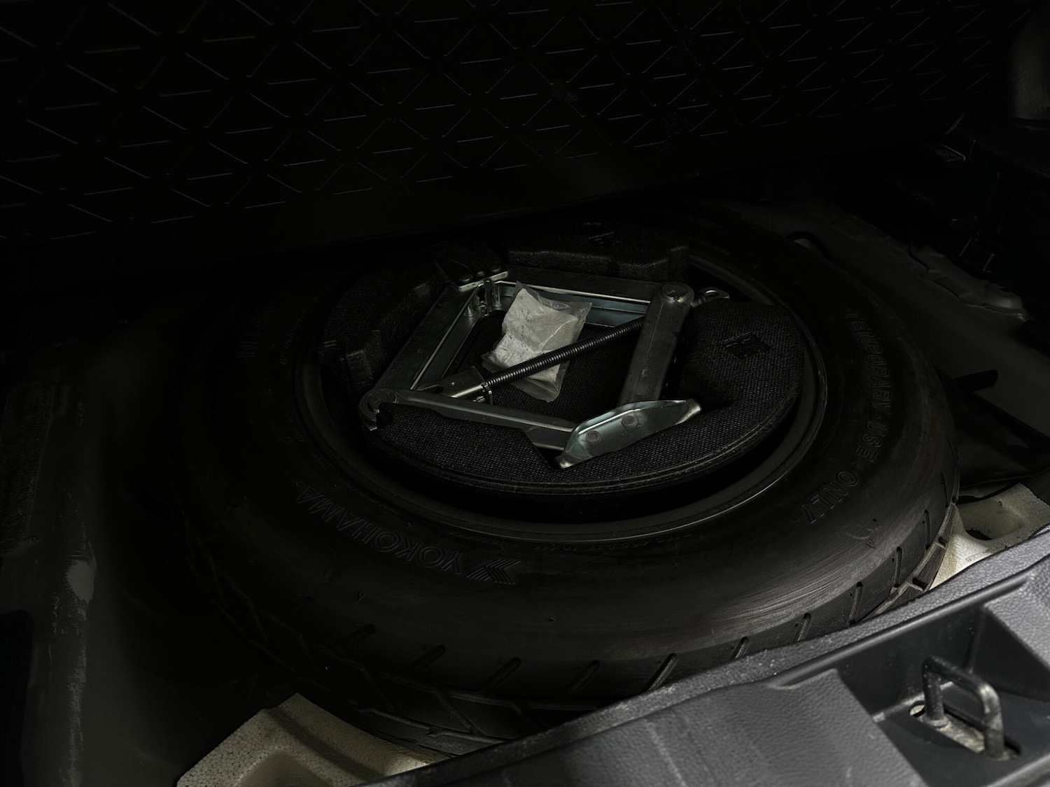 Used Toyota RAV4 2019 for sale - 76878589: Photo 50