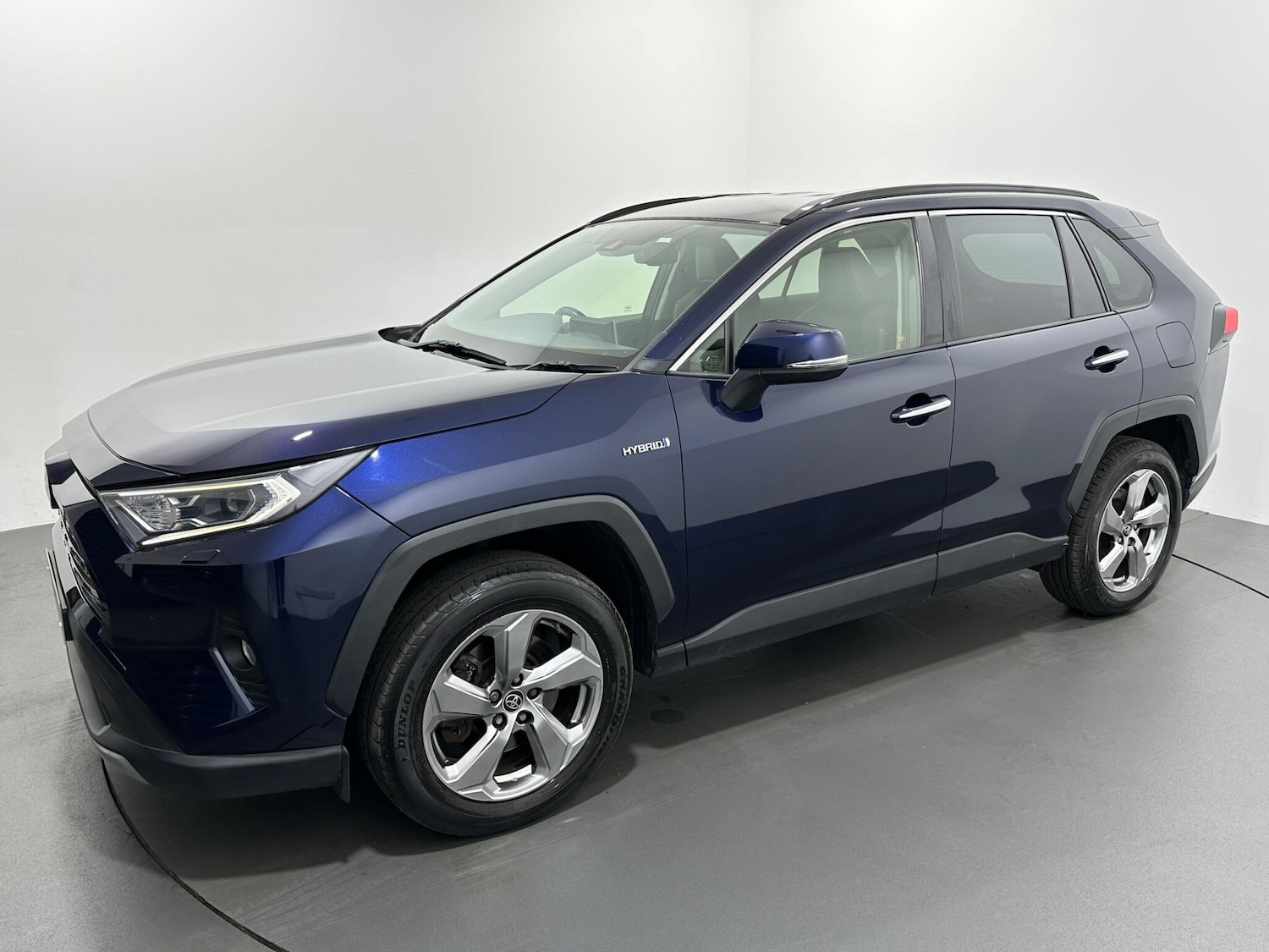 Used Toyota RAV4 2019 for sale - 76878589: Photo 54